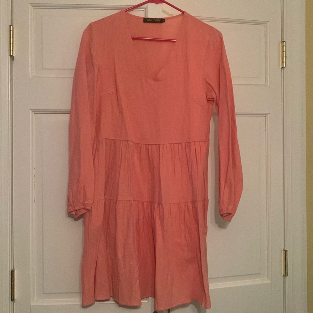 Pink/peach dress, v-neck
